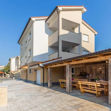 Gorgeous In With House Sea View Medulin